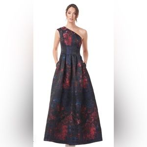 Kay Unger Cara gown